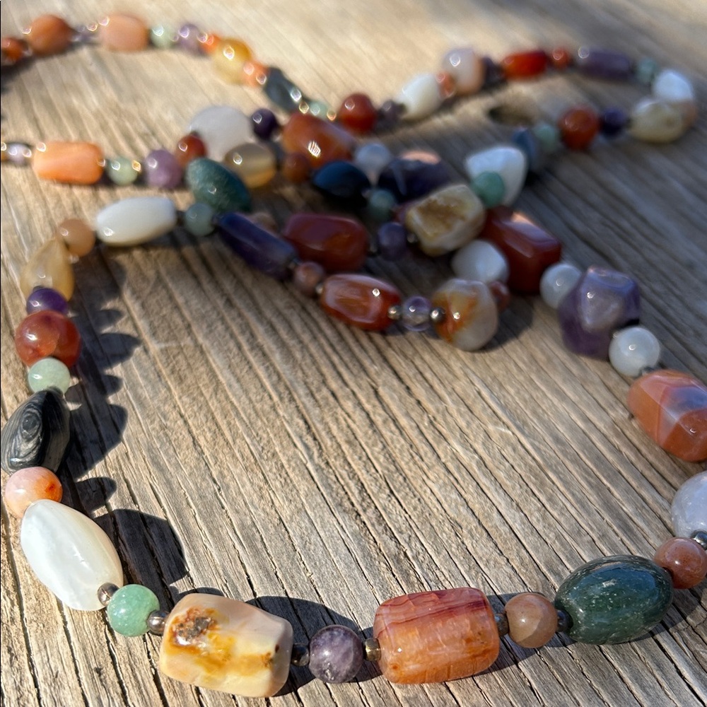 Multicolor Semi Precious stone Beaded Necklace - Picture 6 of 10